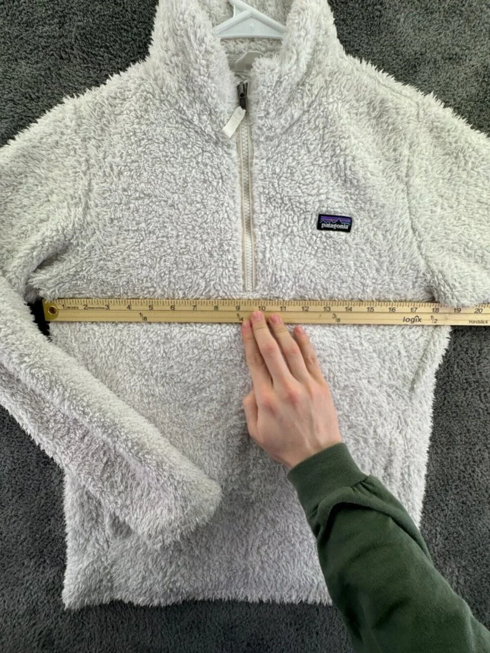 Patagonia Girls Jacket Fuzzy Fleece White 2XL 16-18 W/ Pocket Pullover Youth